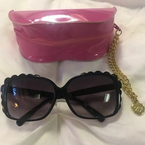 Betsey Johnson black sunglasses